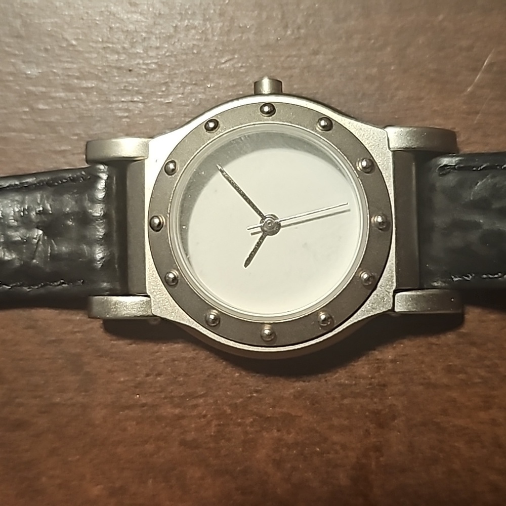 Authentic Cuir Veritable Watch w/Black Cuir Veritable Band, Quartz, Japan Moveme